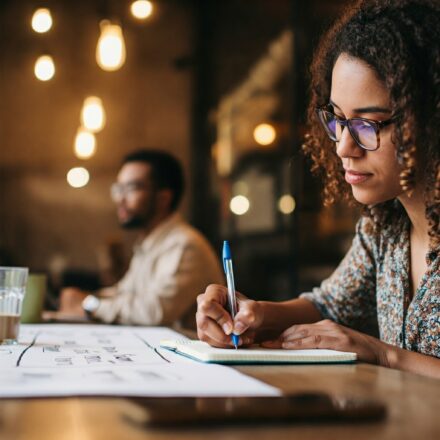 社会起業の企画を考える